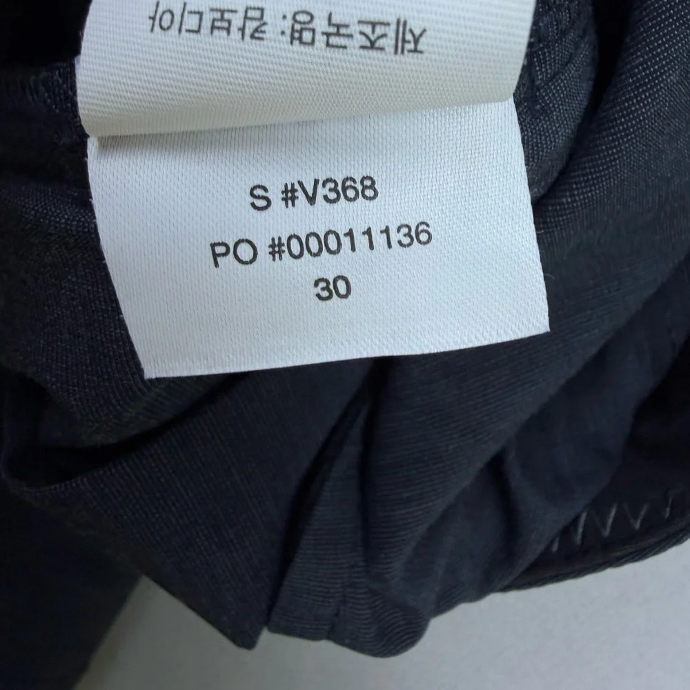 Vuori V368 Men's  Performance Shorts size 30 8”Inseam